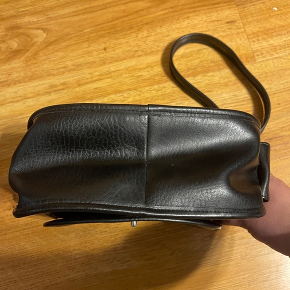 Vintage Coach Flap Front Shoulder Bag Crossbody Black Leather RARE - Picture 4 of 13
